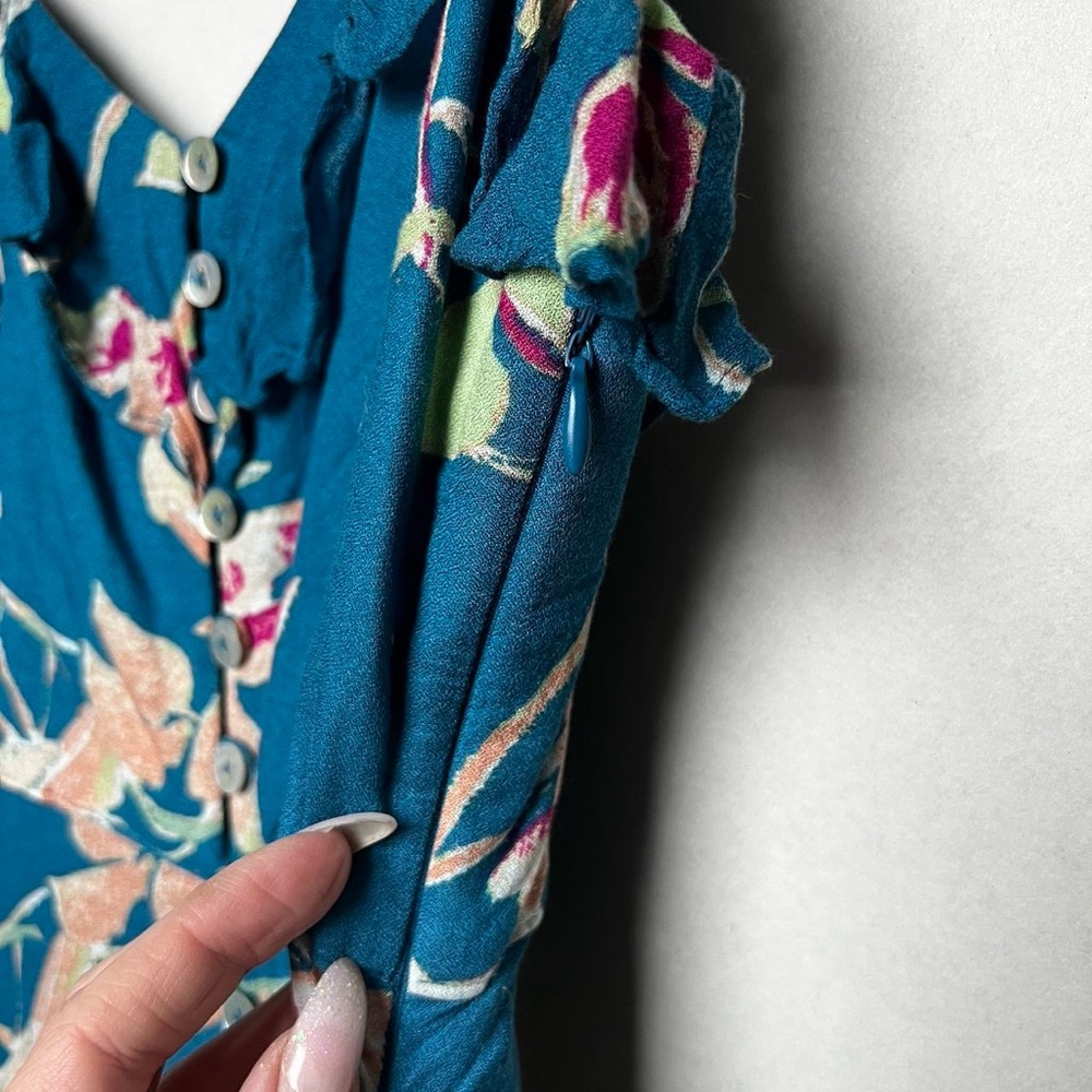 Urban Outfitters Blue Floral Maxi Dress - Picture 4 of 8